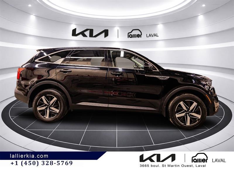 2023 Kia Sorento - Image 8