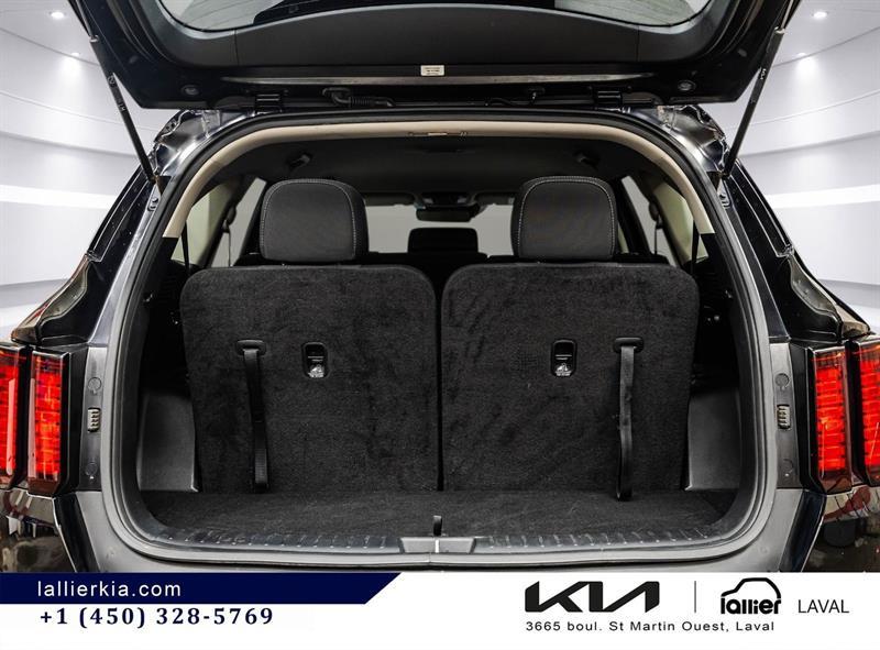 2023 Kia Sorento - Image 16