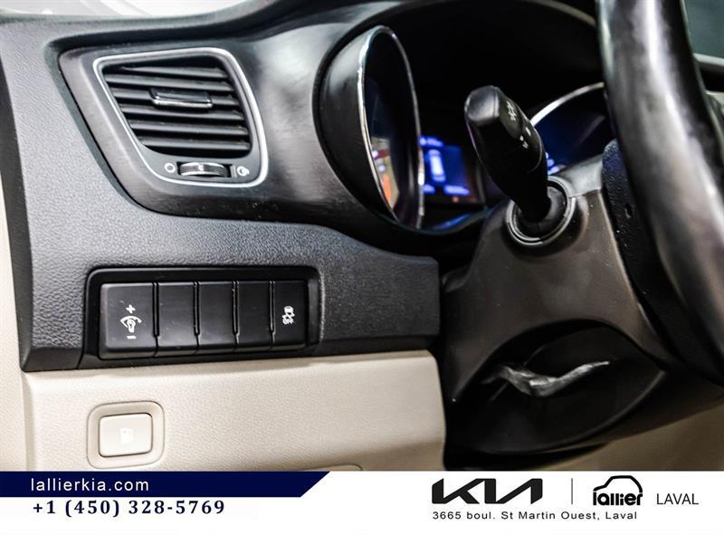 2020 Kia Sedona - Image 23