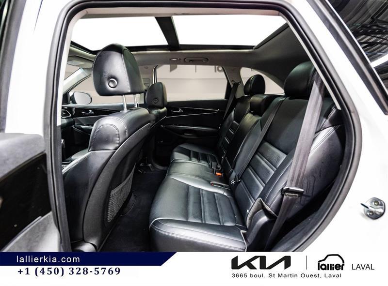 2020 Kia Sorento - Image 13