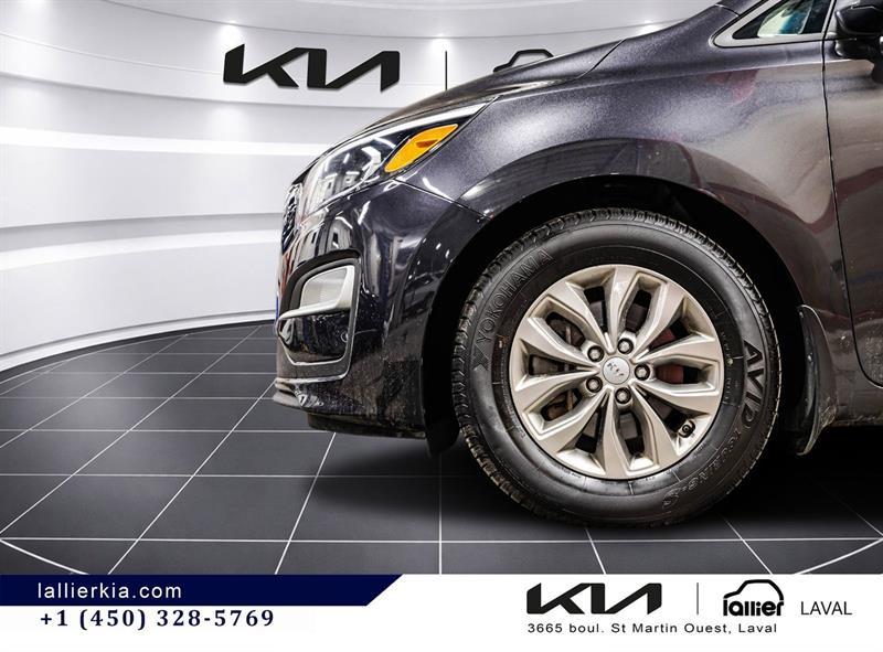 2020 Kia Sedona - Image 11