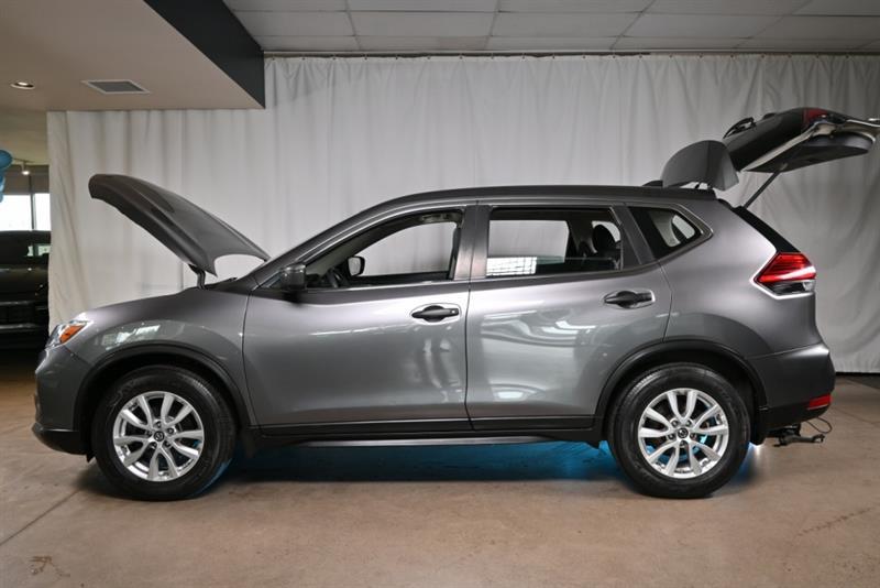 2017 Nissan Rogue - Image 9