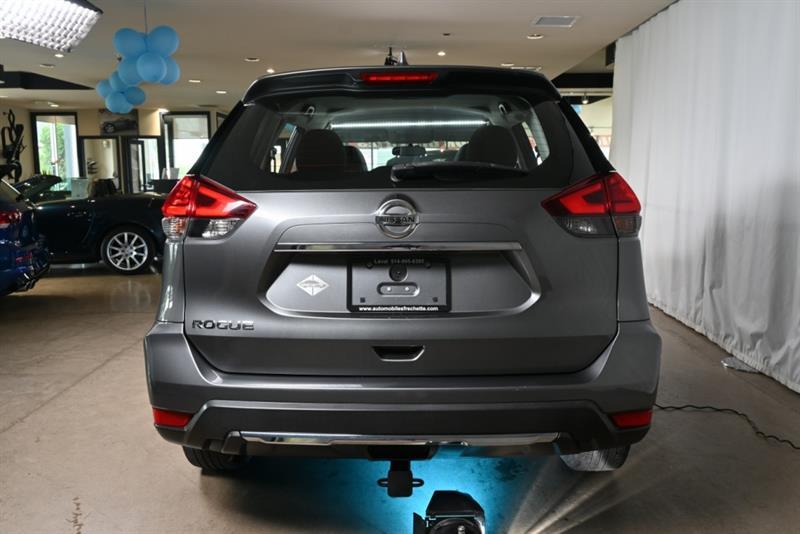 2017 Nissan Rogue - Image 11