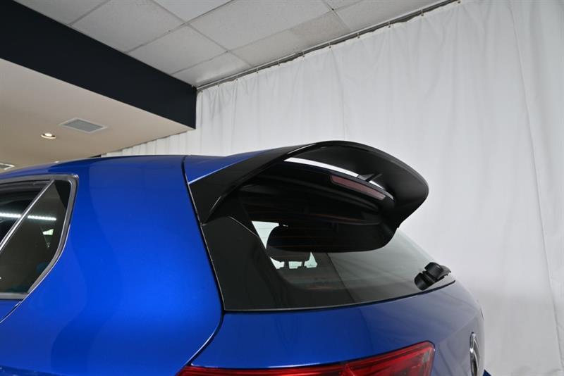 2023 Volkswagen Golf - Image 13