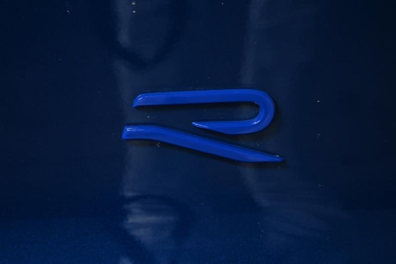 2023 Volkswagen Golf - Image 16