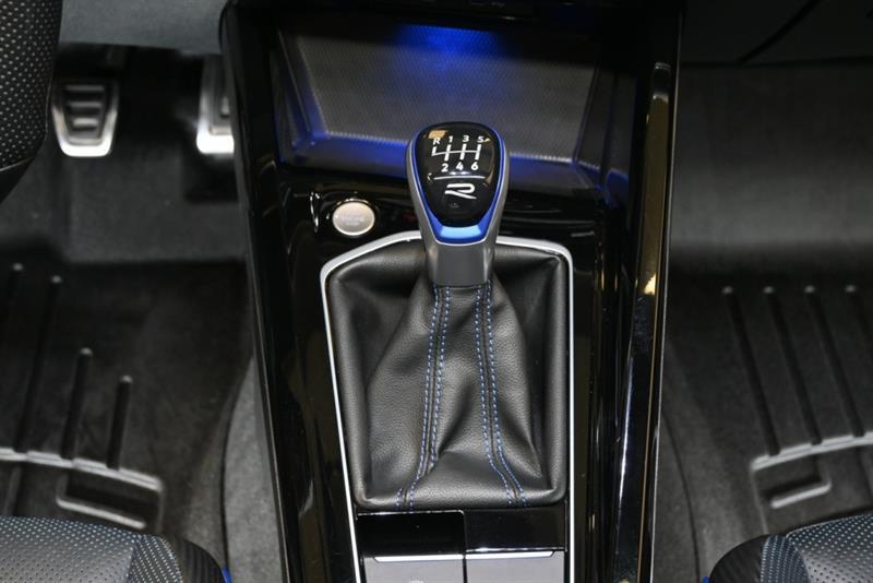 2023 Volkswagen Golf - Image 39