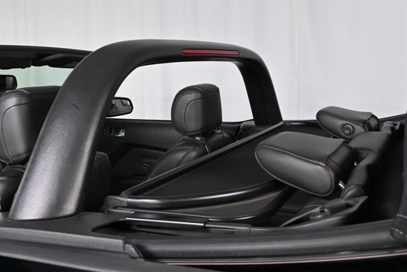 2013 Ford Mustang - Image 9