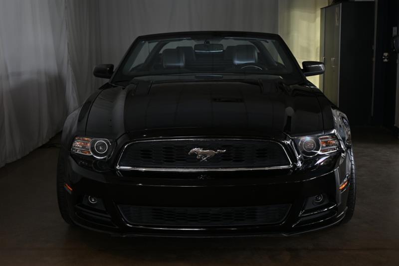 2013 Ford Mustang - Image 39
