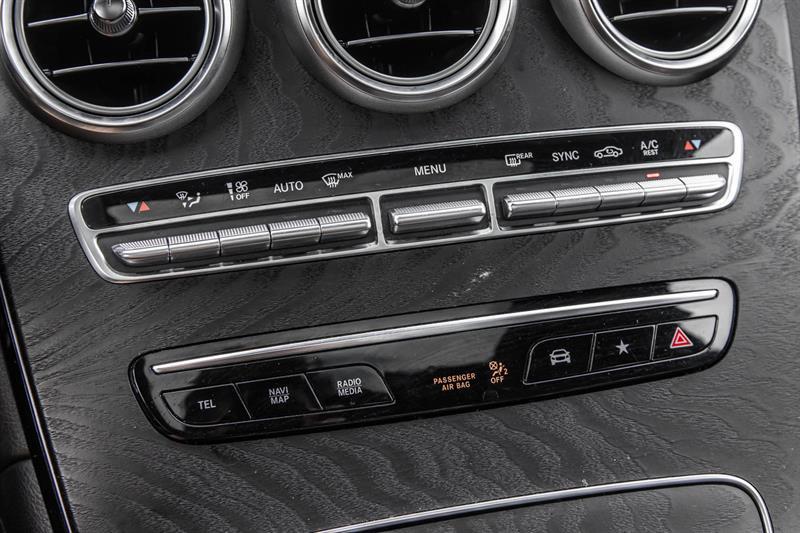 2020 Mercedes-Benz GLC - Image 26