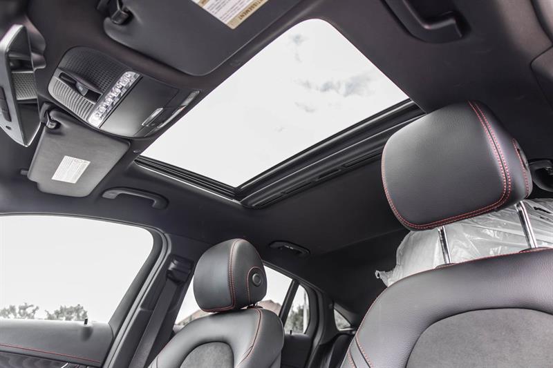 2023 Mercedes-Benz GLC - Image 36