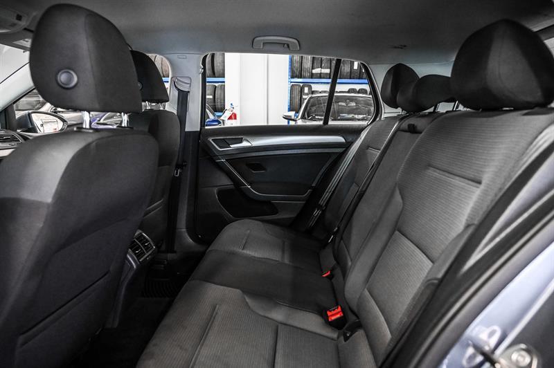 2016 Volkswagen Golf - Image 25
