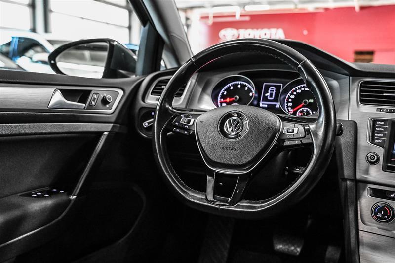2016 Volkswagen Golf - Image 27