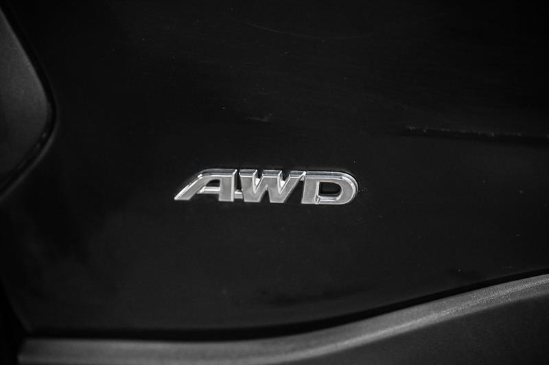 2019 Toyota RAV4 - Image 16