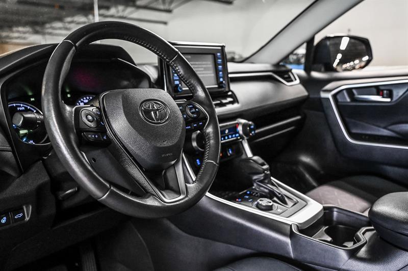 2019 Toyota RAV4 - Image 20