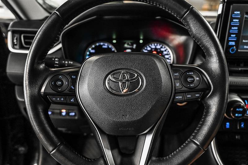2019 Toyota RAV4 - Image 23