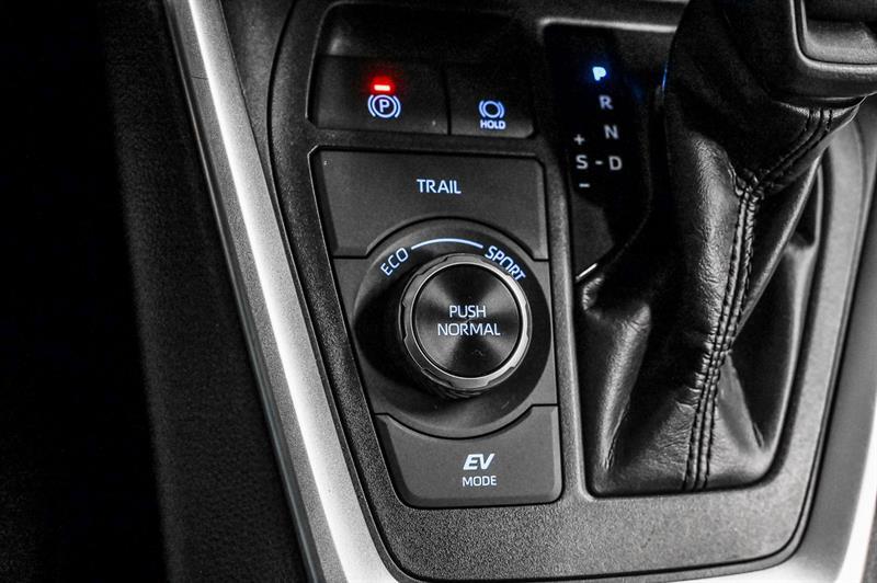 2019 Toyota RAV4 - Image 26