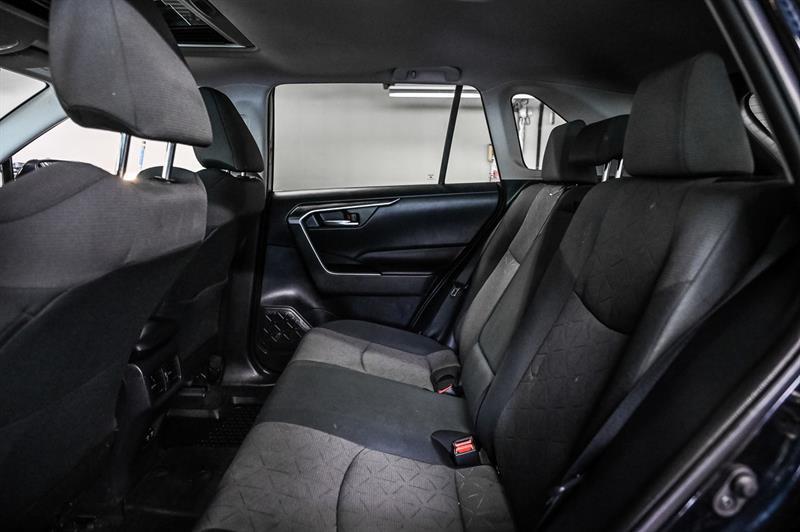 2019 Toyota RAV4 - Image 32