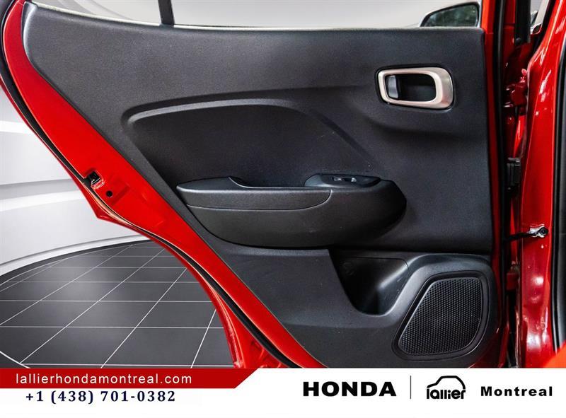 2020 Hyundai Venue - Image 13