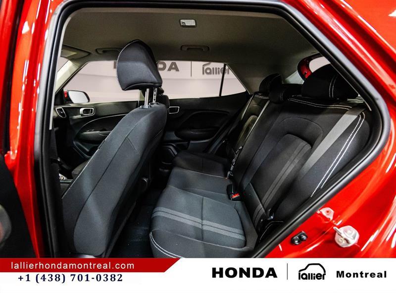 2020 Hyundai Venue - Image 14