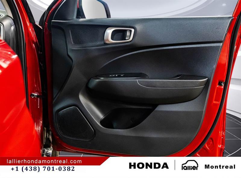 2020 Hyundai Venue - Image 17