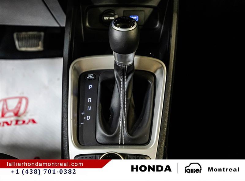 2020 Hyundai Venue - Image 25