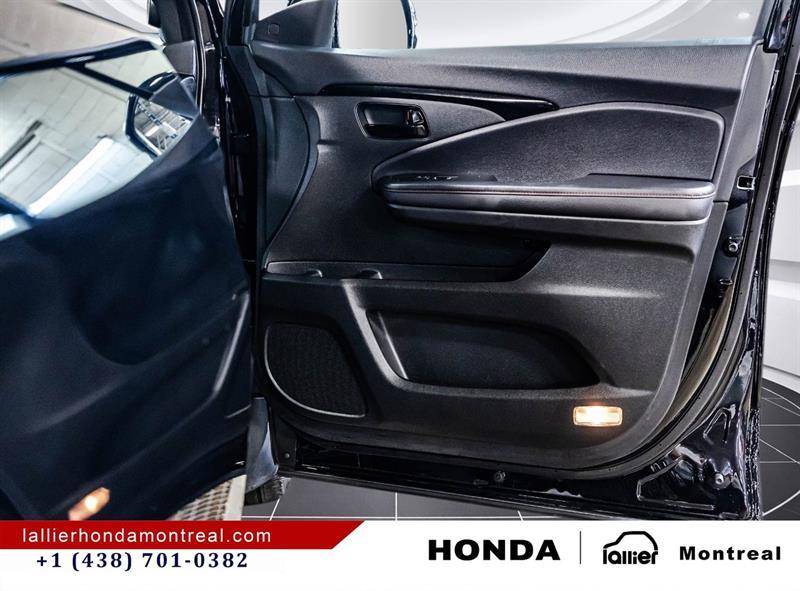 2024 Honda Passport - Image 18