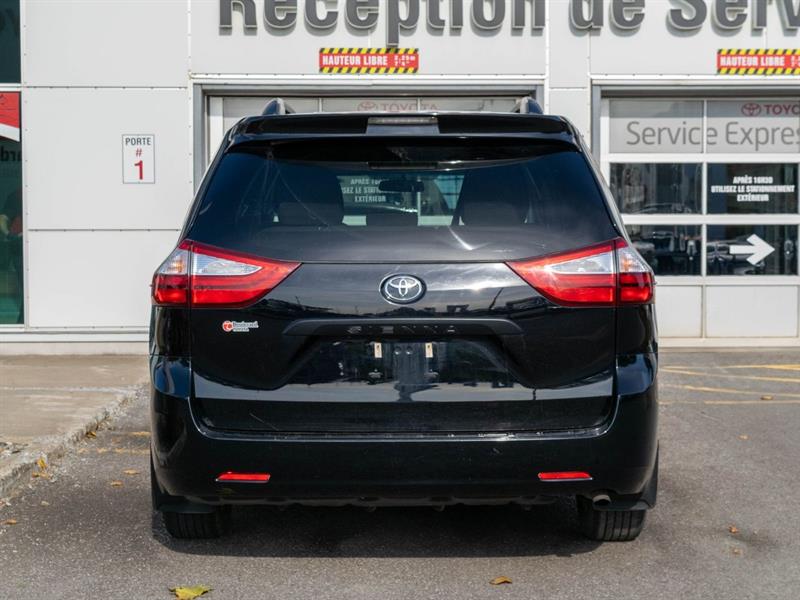 Toyota sienna 3 коврики