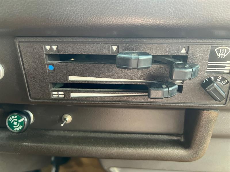 Volkswagen Vanagon 26