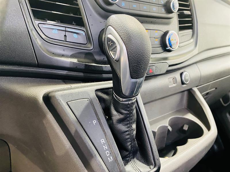 ford Transit-250 Cargo 2020 - 16