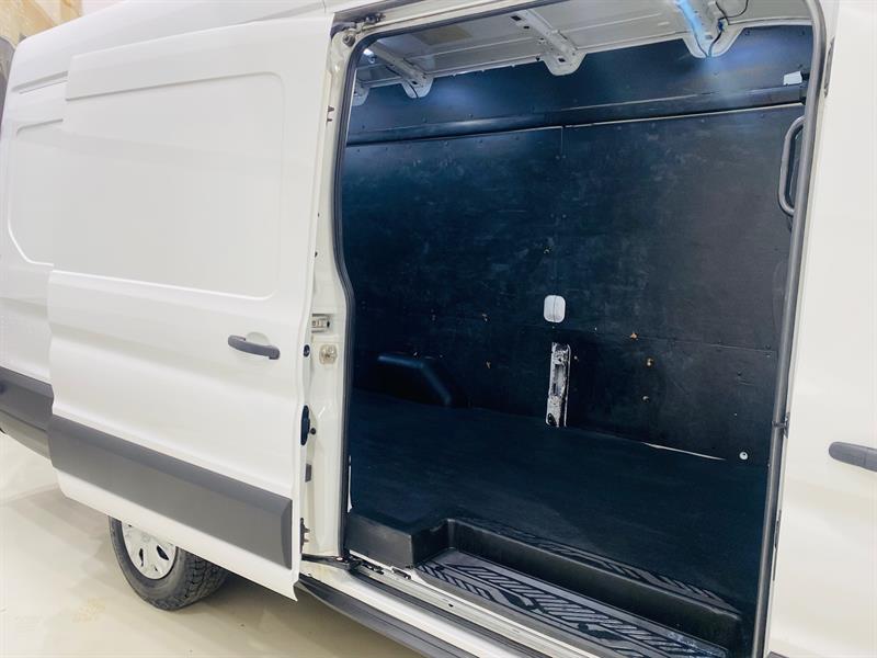 ford Transit-250 Cargo 2020 - 20