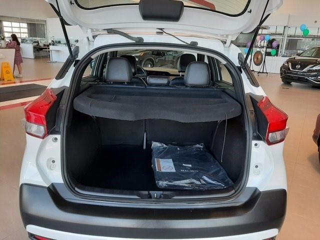 Nissan Kicks 5