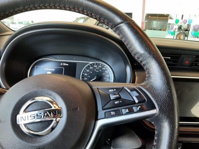 Nissan Kicks 10