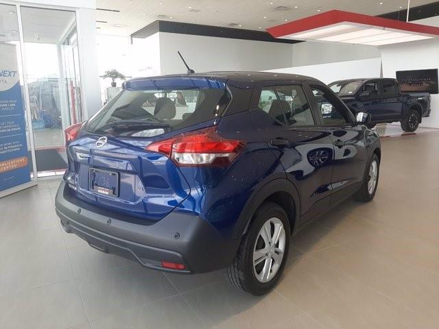 Nissan Kicks 5