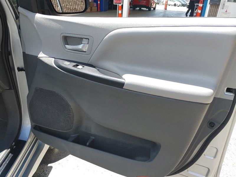 toyota Sienna 2020 - 9