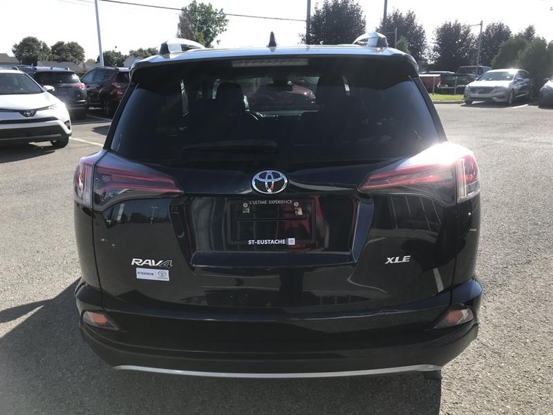 toyota RAV4 2018 - 9