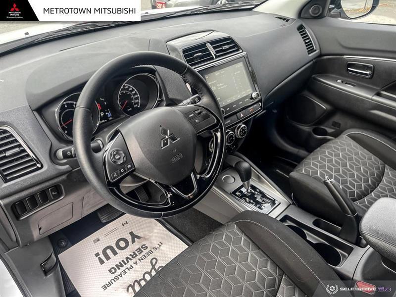 Mitsubishi RVR 14