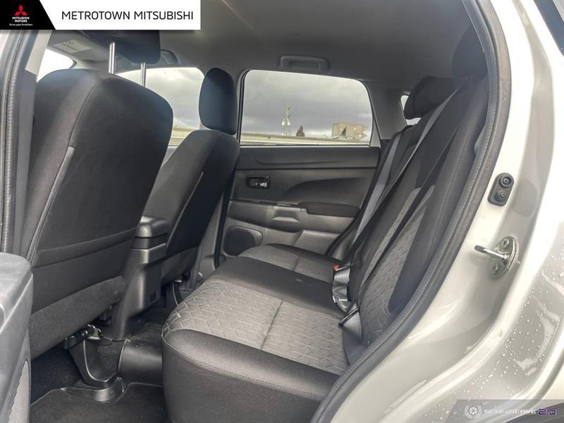 Mitsubishi RVR 22