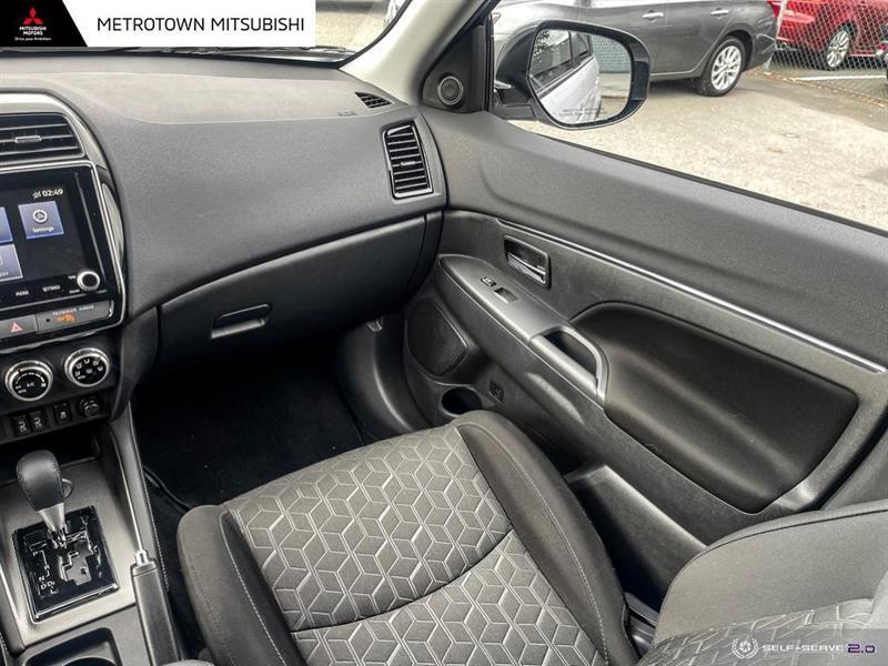 Mitsubishi RVR 24