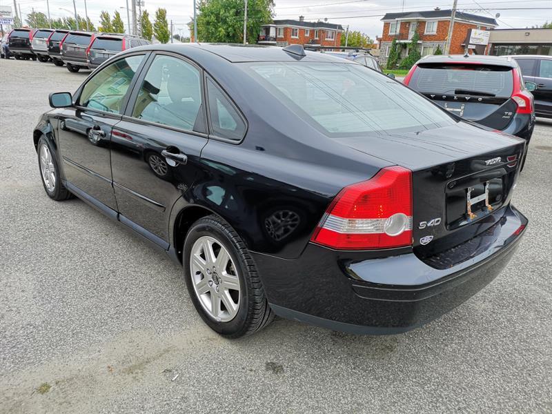 Сабвуфер volvo s40