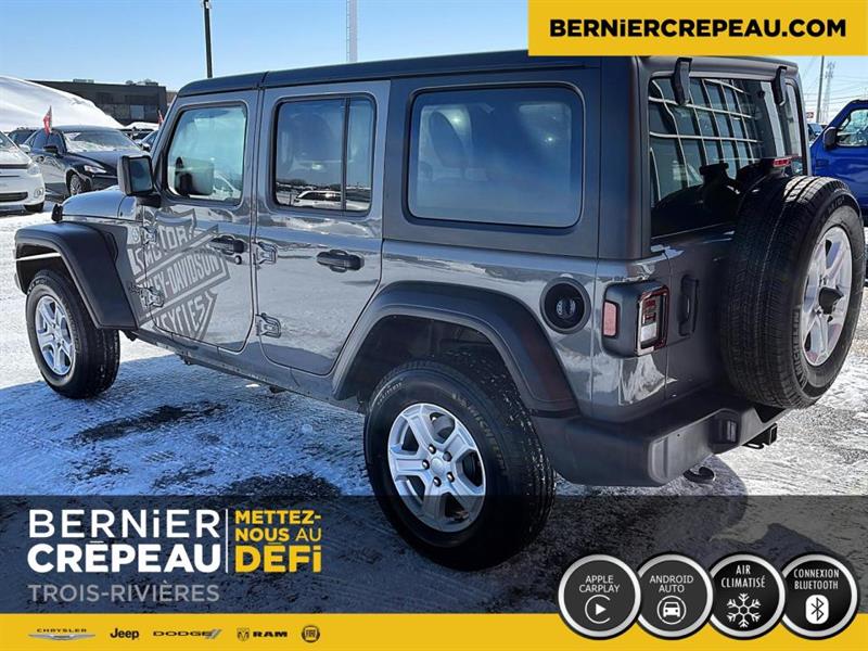 Jeep Wrangler 3