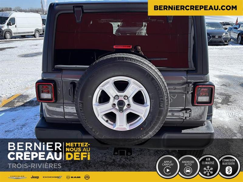 Jeep Wrangler 4