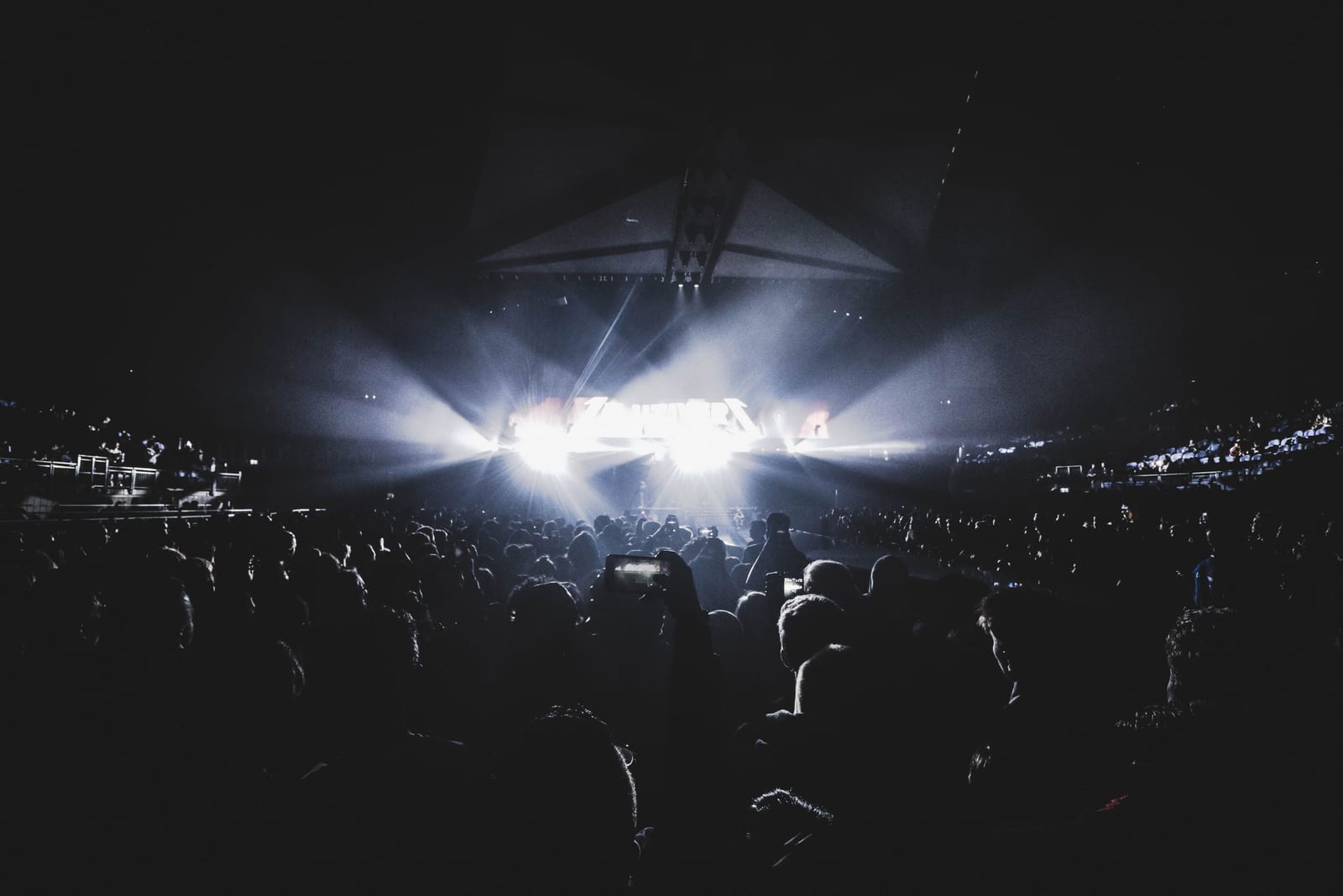 Thank U, Next Flight: A Third of an O2 Residency Crowd Bought From Abroad