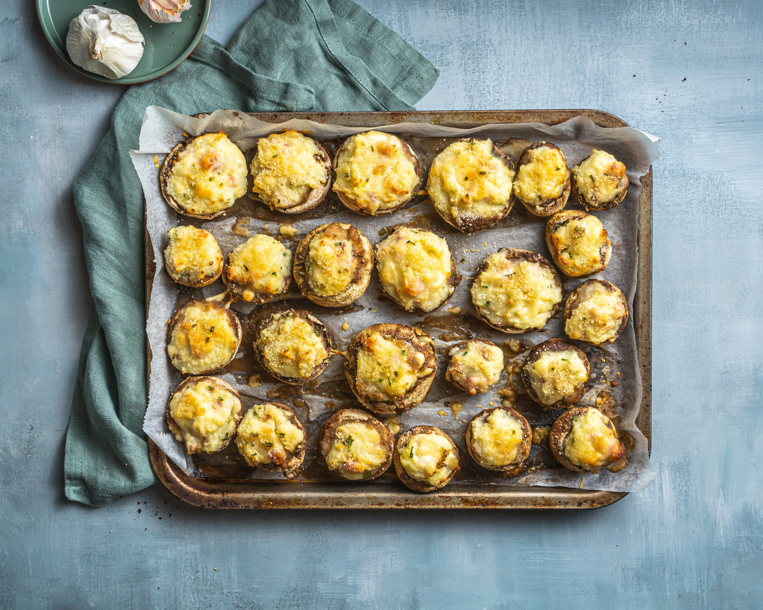 Cheesy Mashed Potato Stuffed Mushrooms – Featured