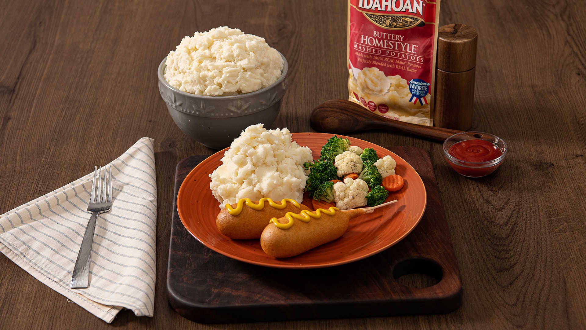 Corndogs with Idahoan Buttery Homestyle Mashed Potatoes – Featured Image