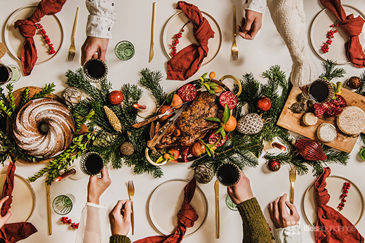 healthy family holiday dinner