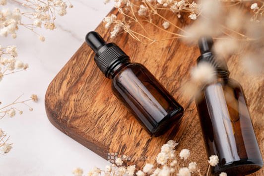 Essential Oils vs. Extracts: Which Is Better for Skincare?