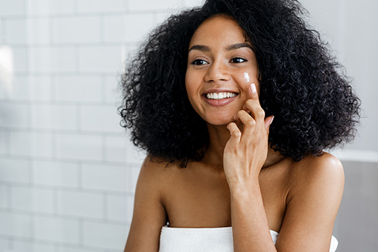 Hemp Seed Oil for Skin: Benefits and How to Use It