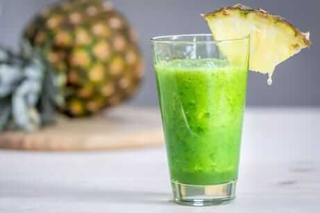 Pineapple Smoothie