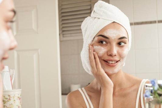 How to Switch to Natural Skincare: A Beginner
