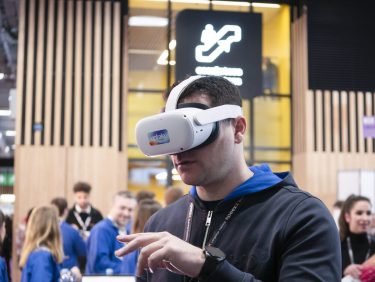 Transformation digitale de vos formations : Comment tirer parti de l'IA et de la VR ?